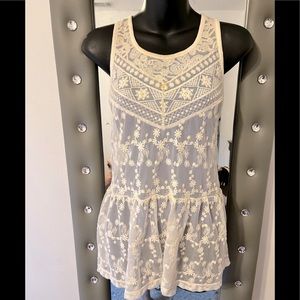Express Vintage Lace high low top